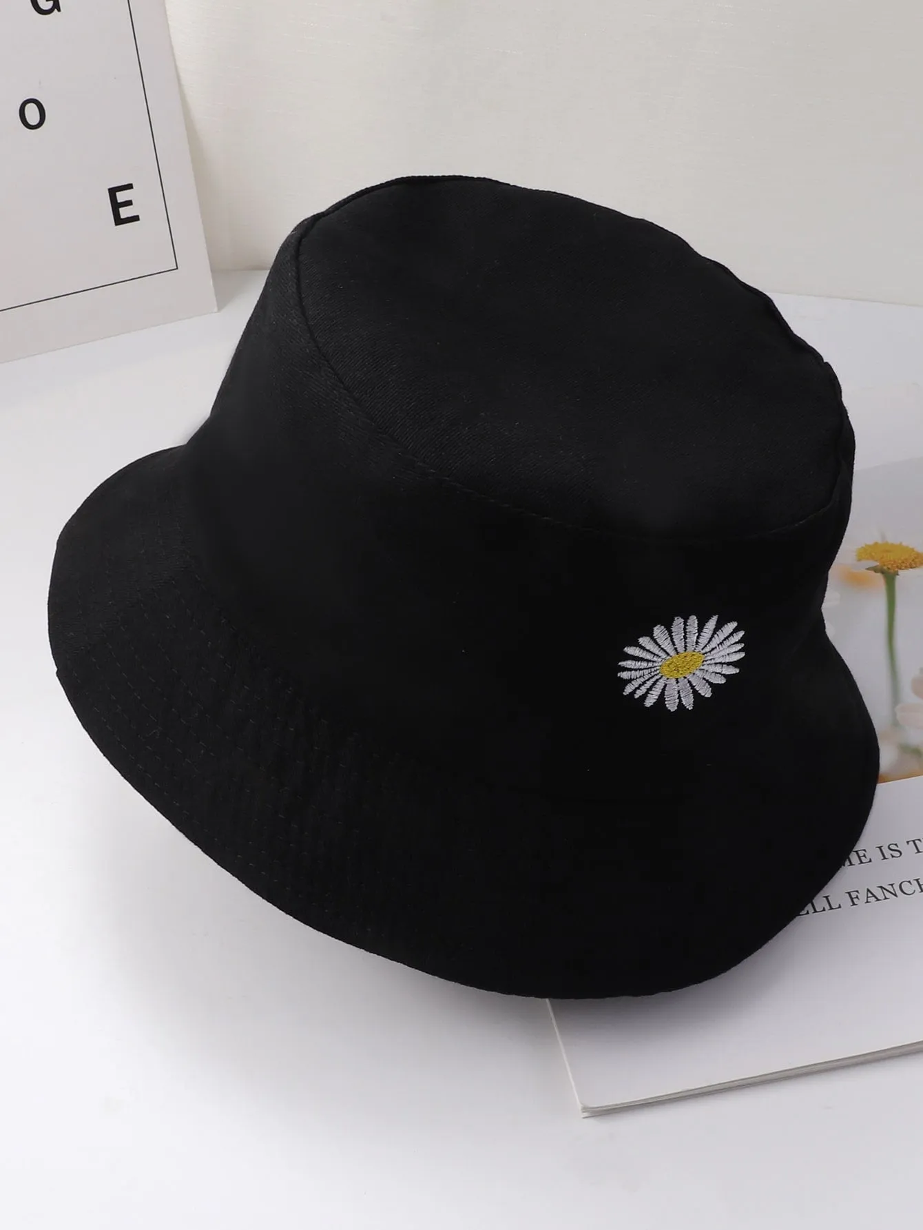 1pc Double-Sided Embroidery Fashionable Versatile Daily Decorated Bucket Hat Street