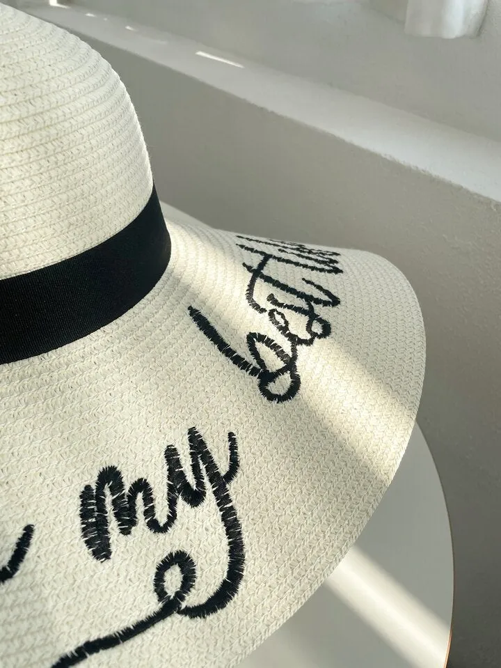 Alphabet pattern wide brim straw hat in white