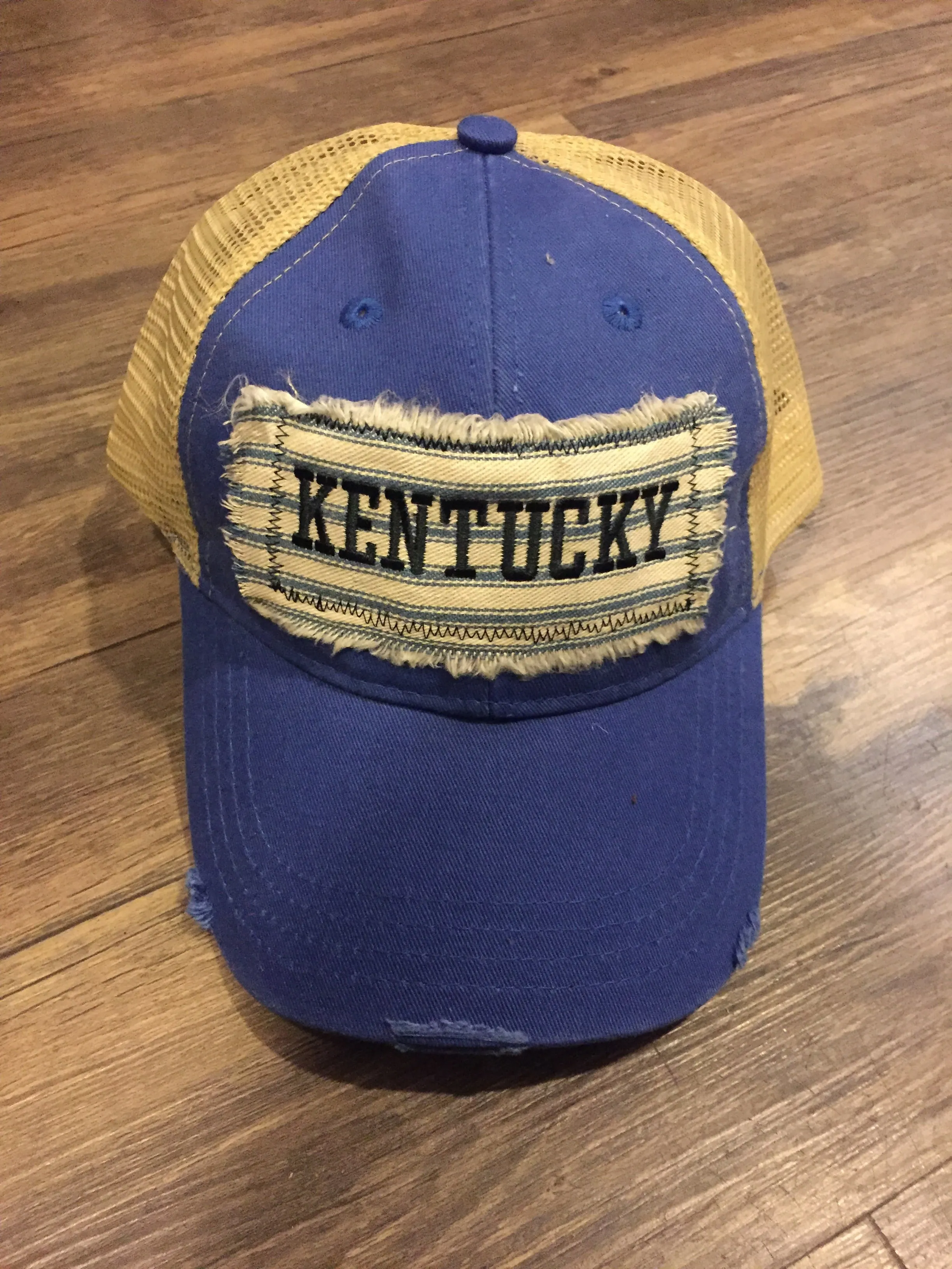 Boho Trucker Hat Kentucky Stripe