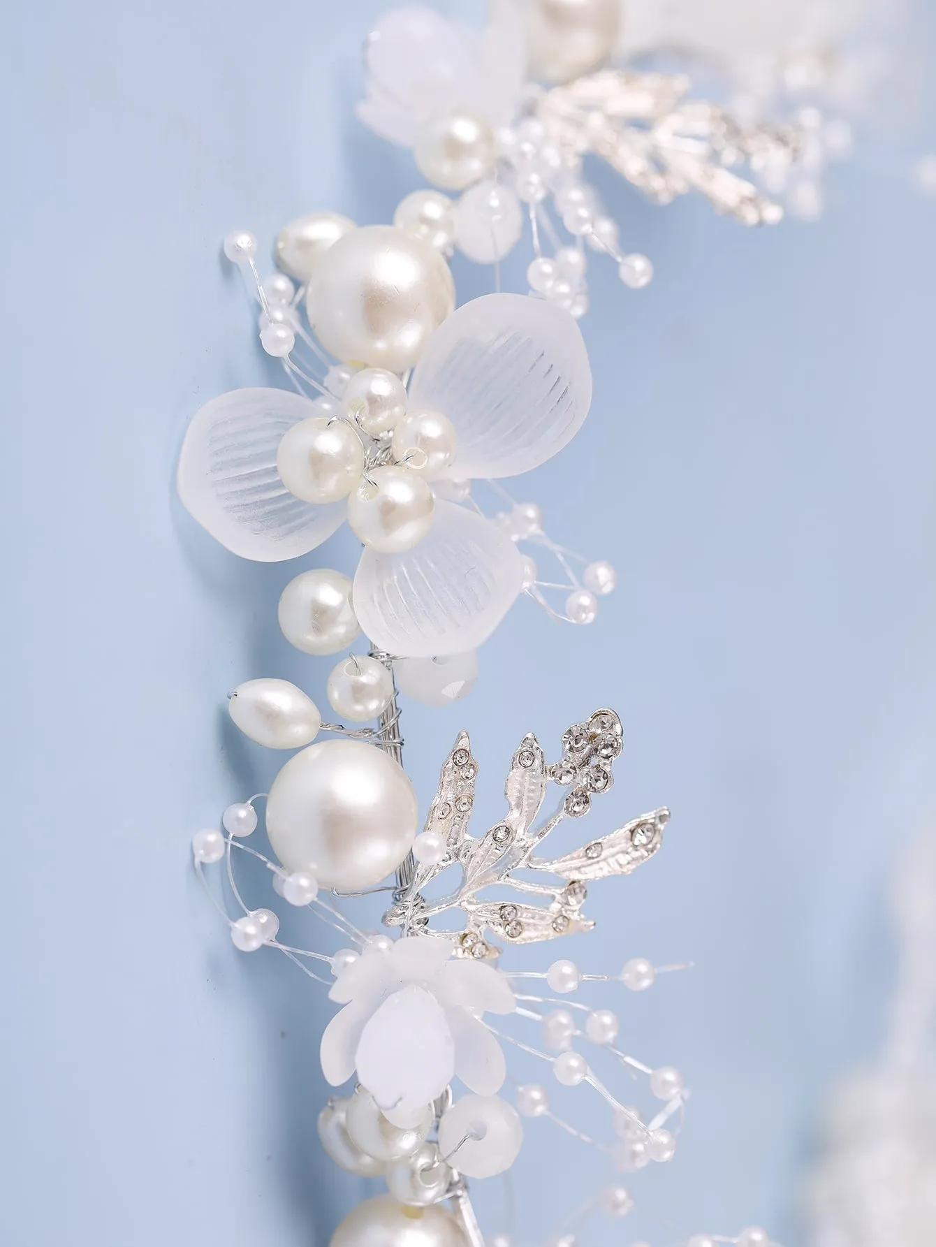 Leaf Decor Rhinestone & Faux Pearl Detail Elegant White Bridal Headwear For Wedding Tiaras