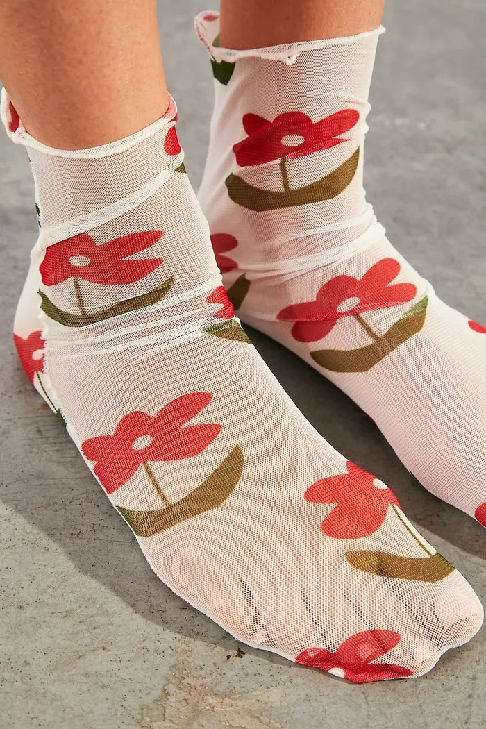 RETRO SHEER RED FLOWER SOCK